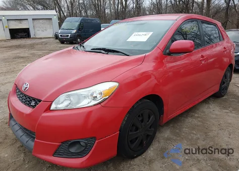 2009 Toyota Matrix S z USA, uszkodzony, nr VIN 2T1KE40E29C011159
